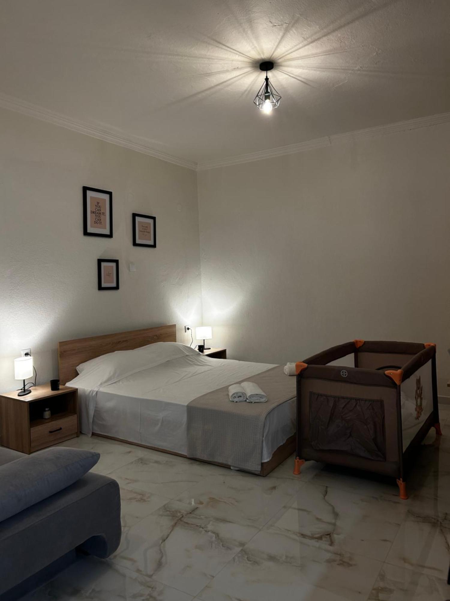 Aristotelis Apartments Неа-Карвали Экстерьер фото