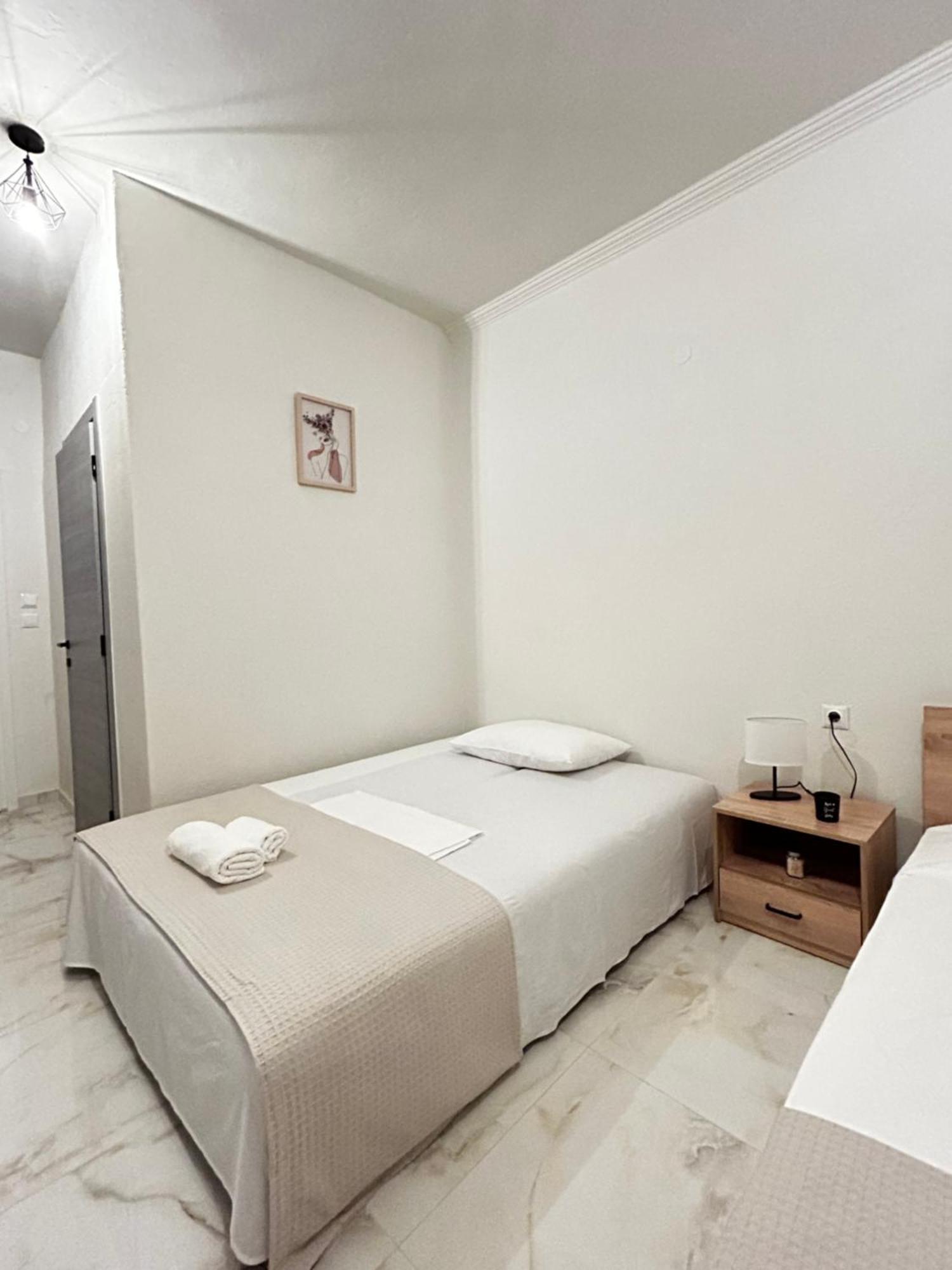 Aristotelis Apartments Неа-Карвали Экстерьер фото