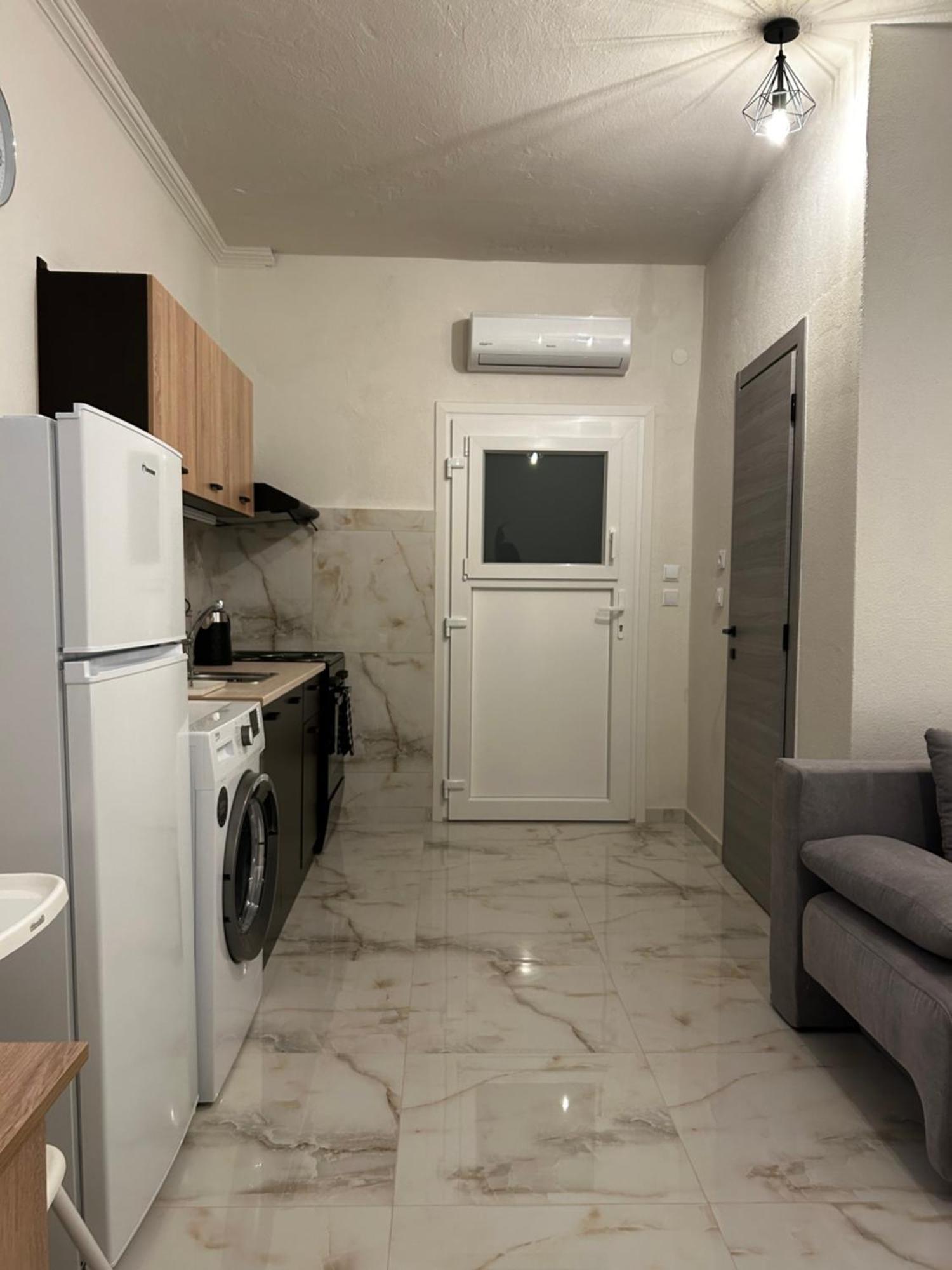 Aristotelis Apartments Неа-Карвали Экстерьер фото