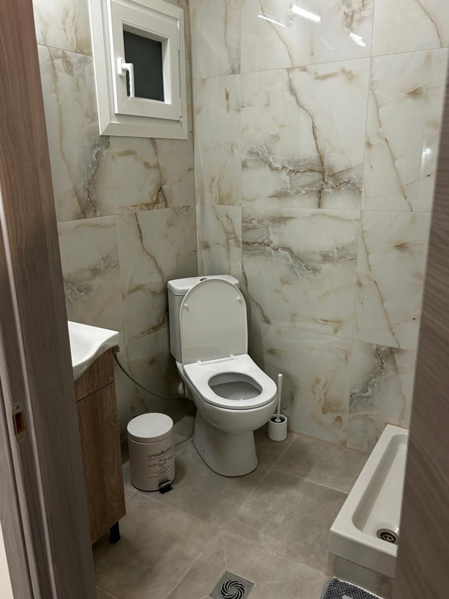 Aristotelis Apartments Неа-Карвали Экстерьер фото